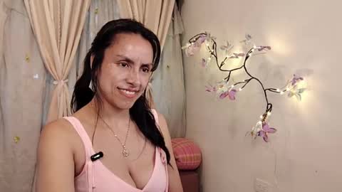 Snapshot of sofibelladelavega chatting on 04/14/26, 07:09 Sofi Bella online show from 04/14/26, 07:09