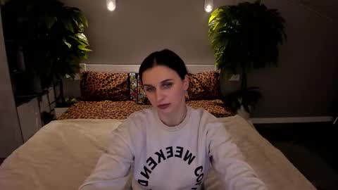 Sofi online show from 12/02/25, 08:26