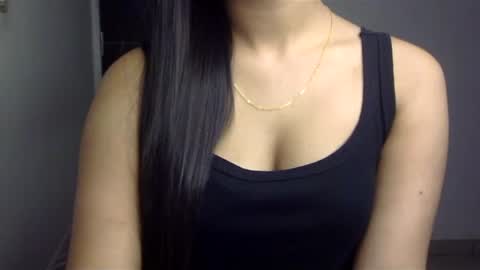 Snapshot of sofie_diva chatting on 02/04/25, 07:00 divya online show from 02/04/25, 07:00