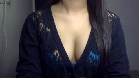 Snapshot of sofie_diva chatting on 02/10/25, 05:52 divya online show from 02/10/25, 05:52