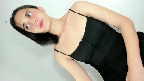 Snapshot of sofie_dolly chatting on 03/18/26, 03:48 Sofie online show from 03/18/26, 03:48