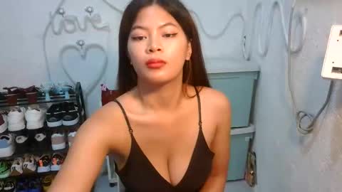 sofie_loorexx online show from 06/10/26, 05:45