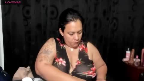 Vicky  online show from 04/29/26, 11:03
