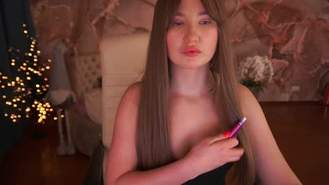 Snapshot of sofiebloom chatting on 12/03/24, 02:25 Sofie online show from 12/03/24, 02:25