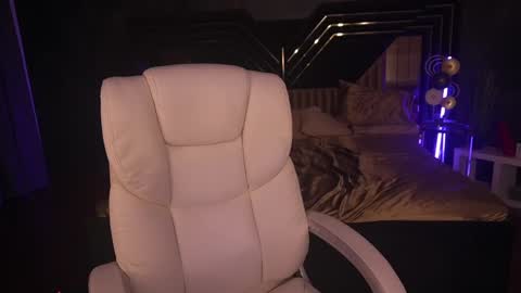 Snapshot of sofiebloom chatting on 01/22/25, 04:55 Sofie online show from 01/22/25, 04:55