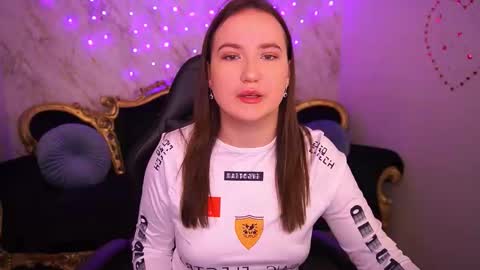 Snapshot of sofiebloom chatting on 03/08/26, 03:16 Sofie online show from 03/08/26, 03:16