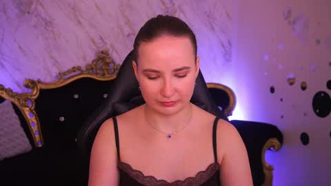 Snapshot of sofiebloom chatting on 03/31/26, 03:12 Sofie online show from 03/31/26, 03:12