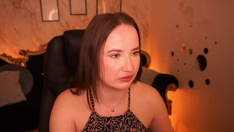 Snapshot of sofiebloom chatting on 04/25/26, 09:23 Sofie online show from 04/25/26, 09:23