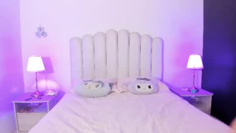 sofiebunnie online show from 06/17/26, 12:02