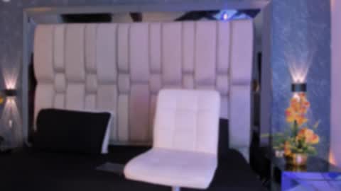 Snapshot of sofiewild_ chatting on 11/19/25, 07:36 sofie online show from 11/19/25, 07:36