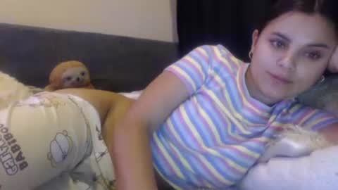 Snapshot of sofigarcia17 chatting on 02/15/26, 02:41 sofi online show from 02/15/26, 02:41