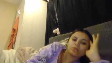 Snapshot of sofigarcia17 chatting on 04/16/26, 03:29 sofi online show from 04/16/26, 03:29