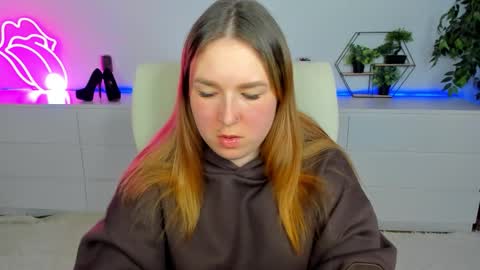 sofii_darling online show from 02/18/26, 05:42