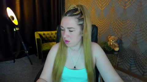 Snapshot of sofii_darling chatting on 04/12/26, 04:45 sofii_darling online show from 04/12/26, 04:45