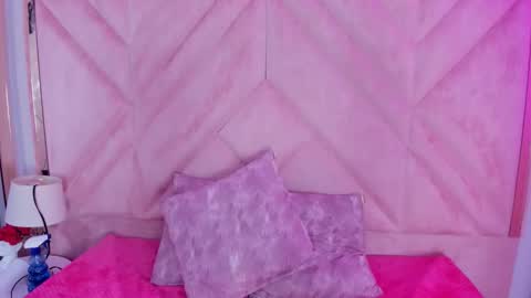 sofii_jones online show from 10/08/25, 12:41