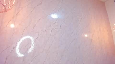 Snapshot of sofii_miller_ chatting on 12/14/24, 02:53 online show from 12/14/24, 02:53