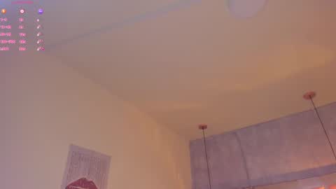 Snapshot of sofii_miller_ chatting on 02/02/25, 10:49 online show from 02/02/25, 10:49