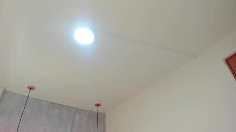 Snapshot of sofii_miller_ chatting on 02/16/25, 01:16 online show from 02/16/25, 01:16