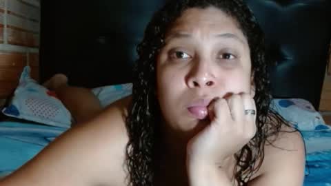 Snapshot of sofiia_77 chatting on 11/30/25, 01:15 sofi online show from 11/30/25, 01:15