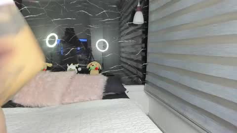 Sofia online show from 06/20/26, 04:04