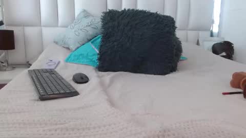 Snapshot of sofiia_vega_ chatting on 03/21/26, 03:48 sofiia_vega_ online show from 03/21/26, 03:48