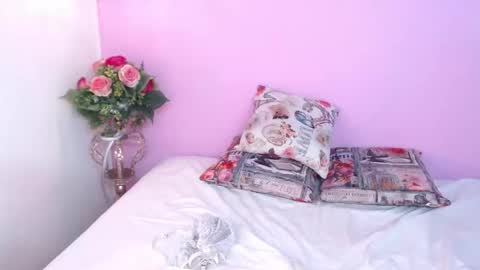Snapshot of sofiia_vega_ chatting on 03/30/26, 09:05 sofiia_vega_ online show from 03/30/26, 09:05