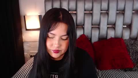 Snapshot of sofiia_vega_ chatting on 04/21/26, 11:49 sofiia_vega_ online show from 04/21/26, 11:49