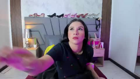      online show from 06/11/26, 11:19