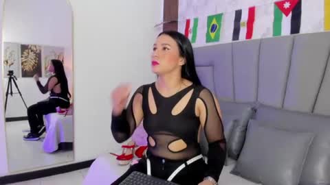      online show from 07/05/26, 11:17