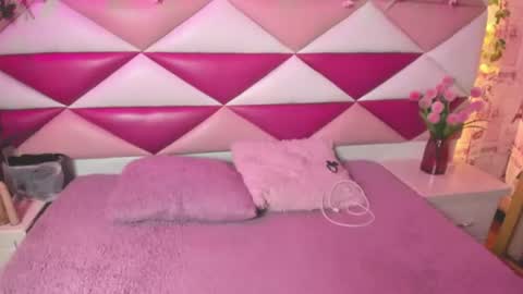 Snapshot of sofirose_111 chatting on 06/25/26, 01:37 Sofi online show from 06/25/26, 01:37