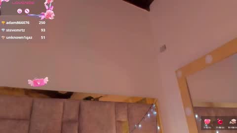 Sofia online show from 01/18/25, 11:33