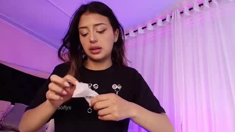 Snapshot of sofly_s chatting on 02/18/25, 11:44 Sofi online show from 02/18/25, 11:44