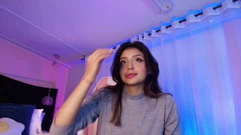 Snapshot of sofly_s chatting on 02/20/25, 11:53 Sofi online show from 02/20/25, 11:53