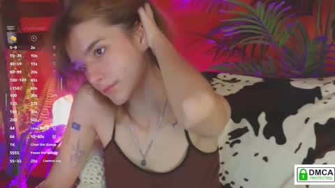 Snapshot of soft_animal chatting on 09/20/25, 07:20 E online show from 09/20/25, 07:20