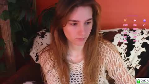 Snapshot of soft_animal chatting on 11/12/25, 08:48 E online show from 11/12/25, 08:48