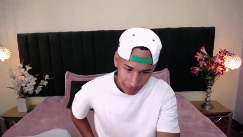 Cam and Amy online show from 10/18/25, 07:47