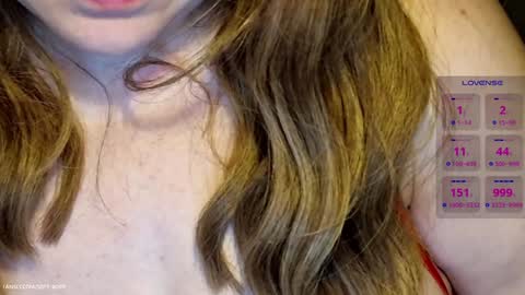 Snapshot of soft_body chatting on 01/24/25, 02:30 Hi Im Sofia             online show from 01/24/25, 02:30