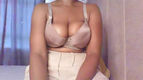 Snapshot of soft_soleil chatting on 03/21/26, 11:26 Amanda online show from 03/21/26, 11:26