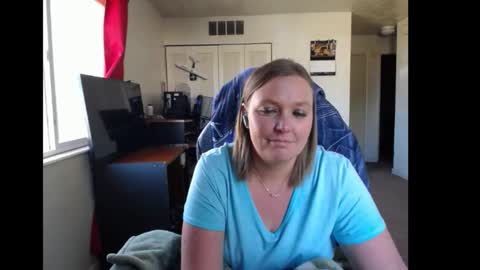 Snapshot of softerpeaches chatting on 11/04/25, 08:52 Rose online show from 11/04/25, 08:52