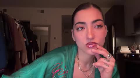 Snapshot of softheatmaria chatting on 12/23/25, 03:26 Soft Heat Maria online show from 12/23/25, 03:26