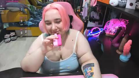 Snapshot of softie_sofy chatting on 03/05/26, 02:51 Sofie online show from 03/05/26, 02:51