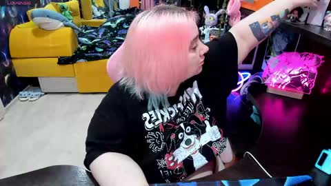 Sofie online show from 04/27/26, 02:31