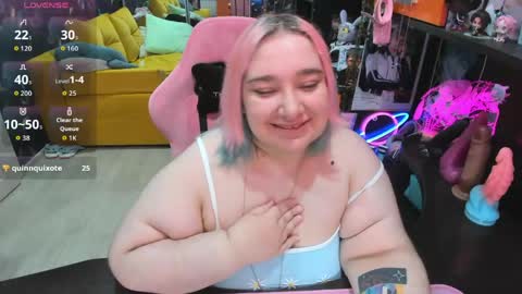 Sofie online show from 05/15/26, 02:29