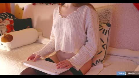 Lisa  online at  .11 from about utc online show from 01/05/25, 02:30