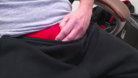 Snapshot of softwareman chatting on 02/28/25, 03:26 softwareman online show from 02/28/25, 03:26