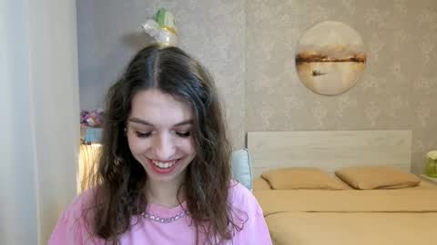 Snapshot of softwine chatting on 04/18/26, 02:10 Kelly online show from 04/18/26, 02:10