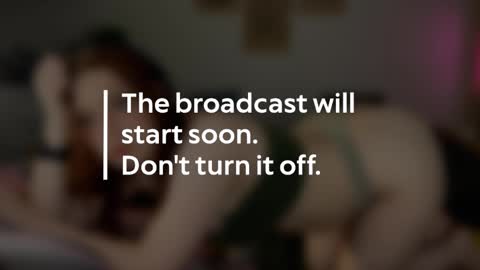 Snapshot of sofy_benson chatting on 12/22/25, 12:35 Sofy online show from 12/22/25, 12:35