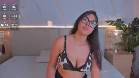 sofy_castroo online show from 11/29/25, 03:53