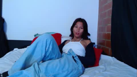  Sofy  online show from 12/14/25, 08:57