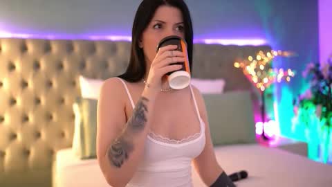 Sofi online show from 02/10/26, 05:33